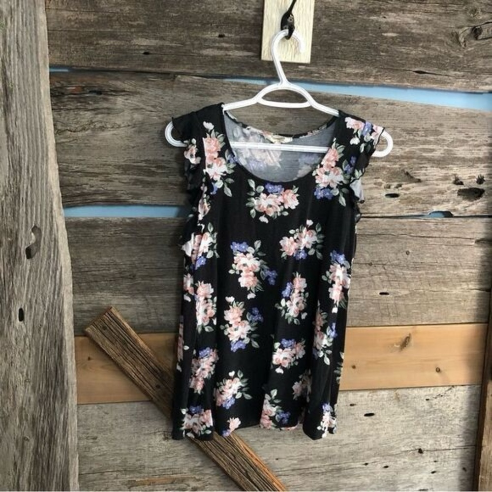 NO Comment Size Med Black Ruffle Cold Shoulder Top